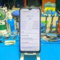 Samsung Galaxy A20: Ganti LCD