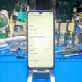 Realme C2: Layar Hitam Separo