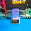 Oppo Reno 4F: LCD Blank & Bergaris? Ganti Sekalian yang Support Fingerprint di Layar!