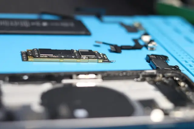 Service HP Pangkalan Bun: Temukan Pusat Perbaikan Terpercaya & Bergaransi